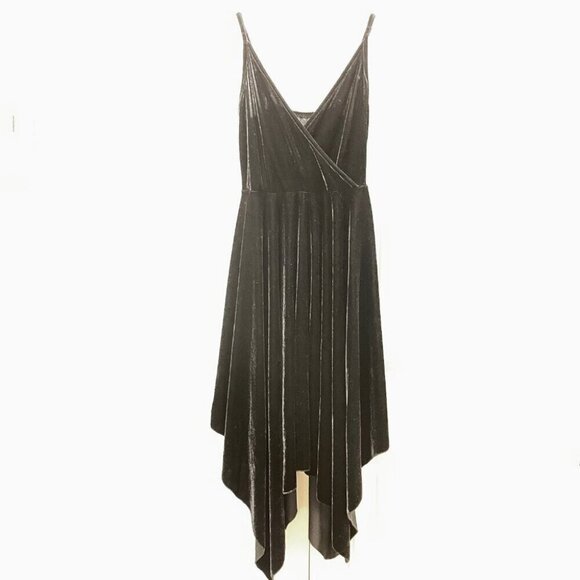 Vintage Y2K Whimsigoth Sleeveless Velvet Midi Handkerchief Dress Black – S/M - Picture 2 of 10
